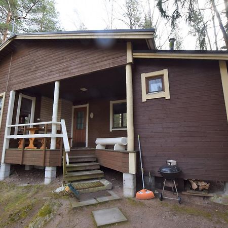 Villa Pyhtaeaen Vuokramoekit Tuuski Esterno foto