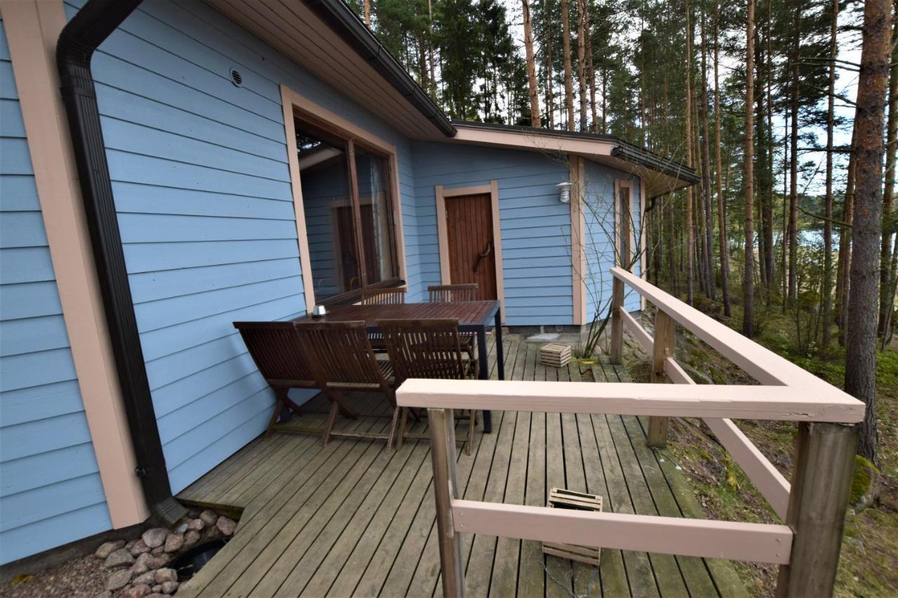 Villa Pyhtaeaen Vuokramoekit Tuuski Esterno foto
