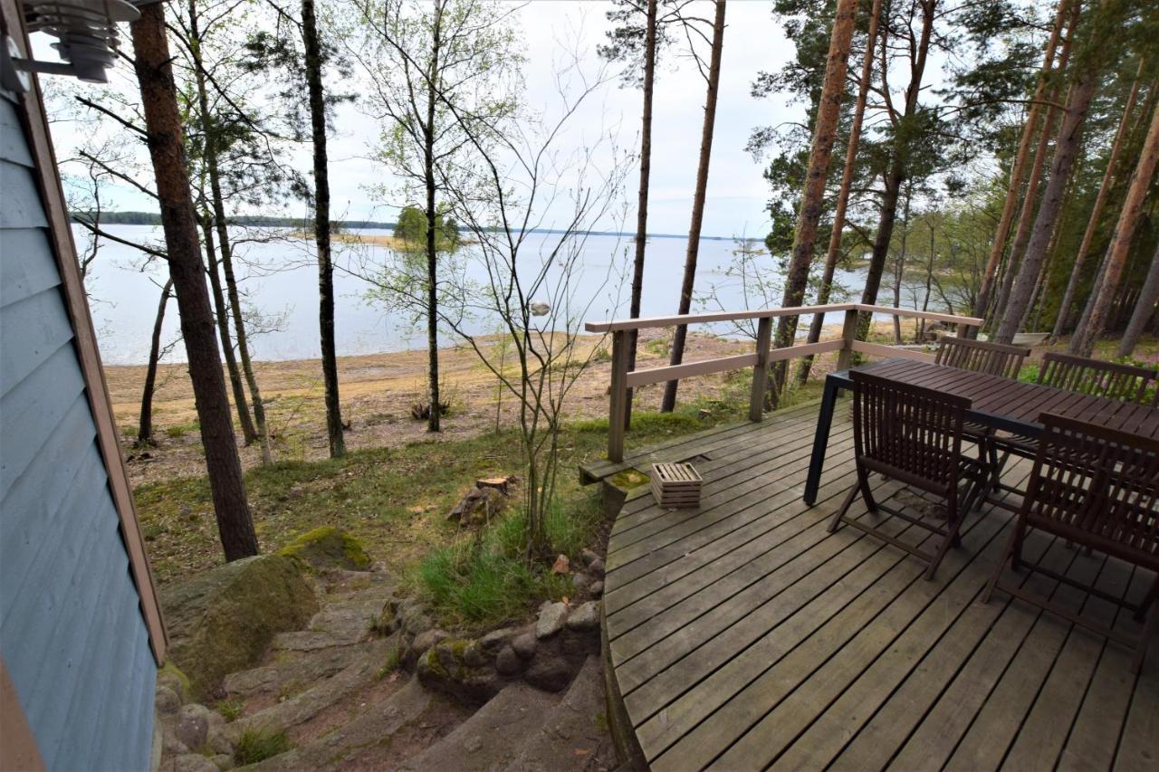 Villa Pyhtaeaen Vuokramoekit Tuuski Esterno foto
