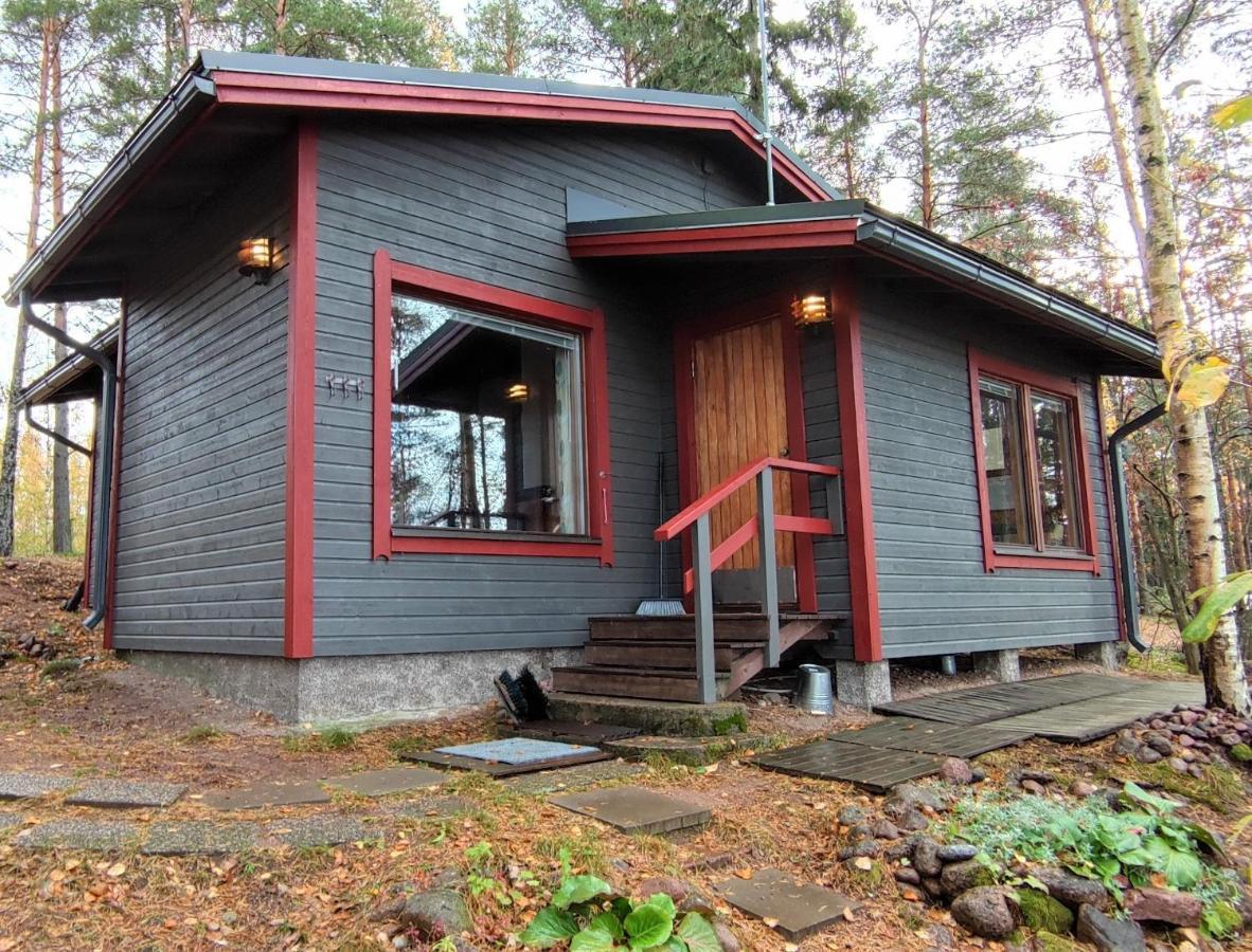 Villa Pyhtaeaen Vuokramoekit Tuuski Esterno foto