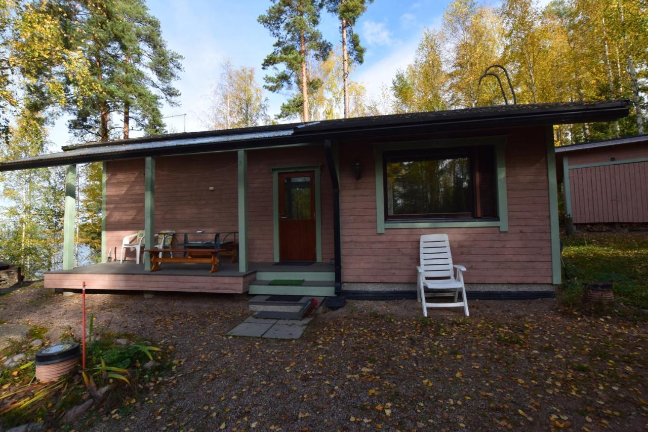 Villa Pyhtaeaen Vuokramoekit Tuuski Esterno foto