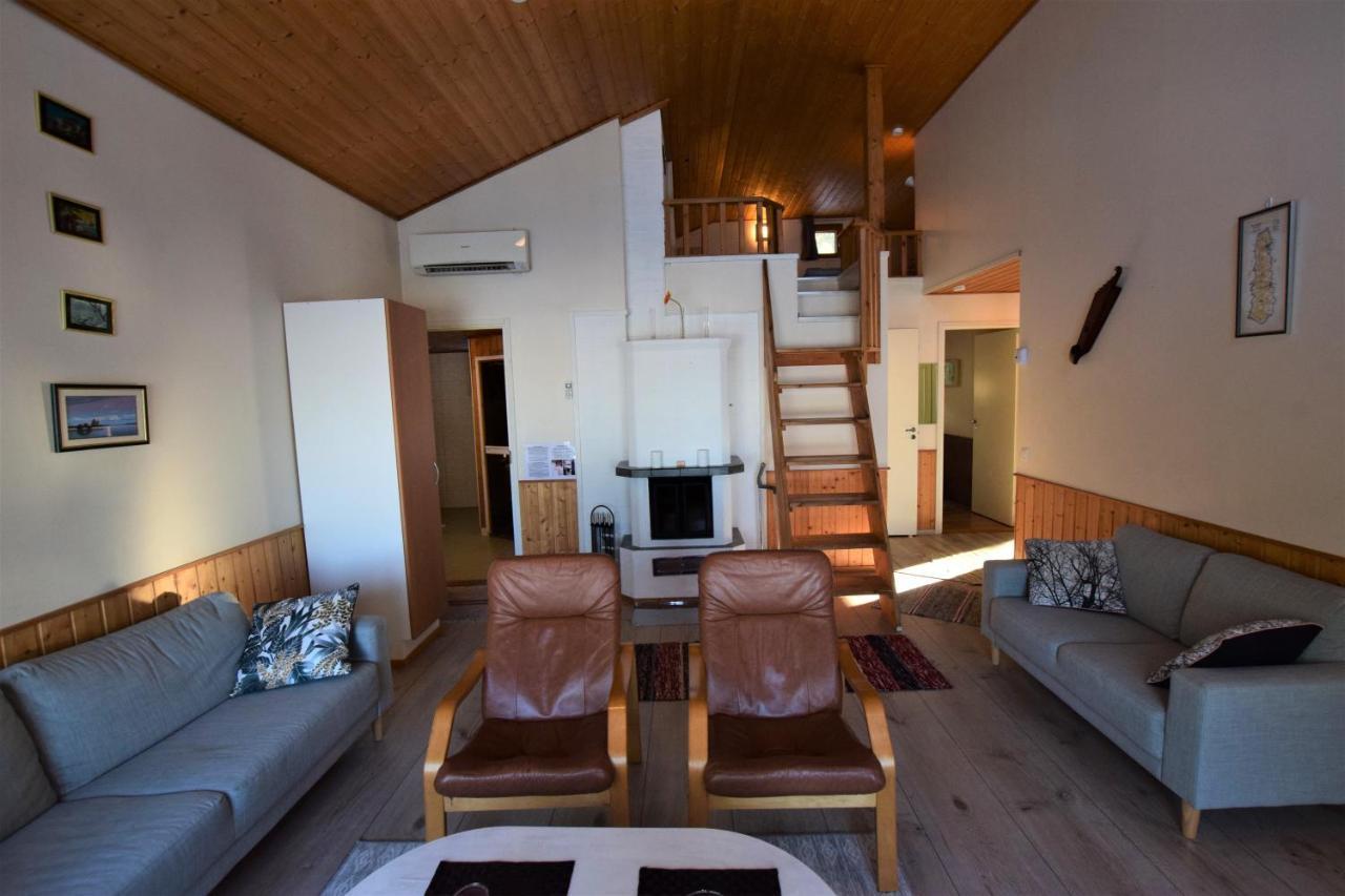 Villa Pyhtaeaen Vuokramoekit Tuuski Esterno foto