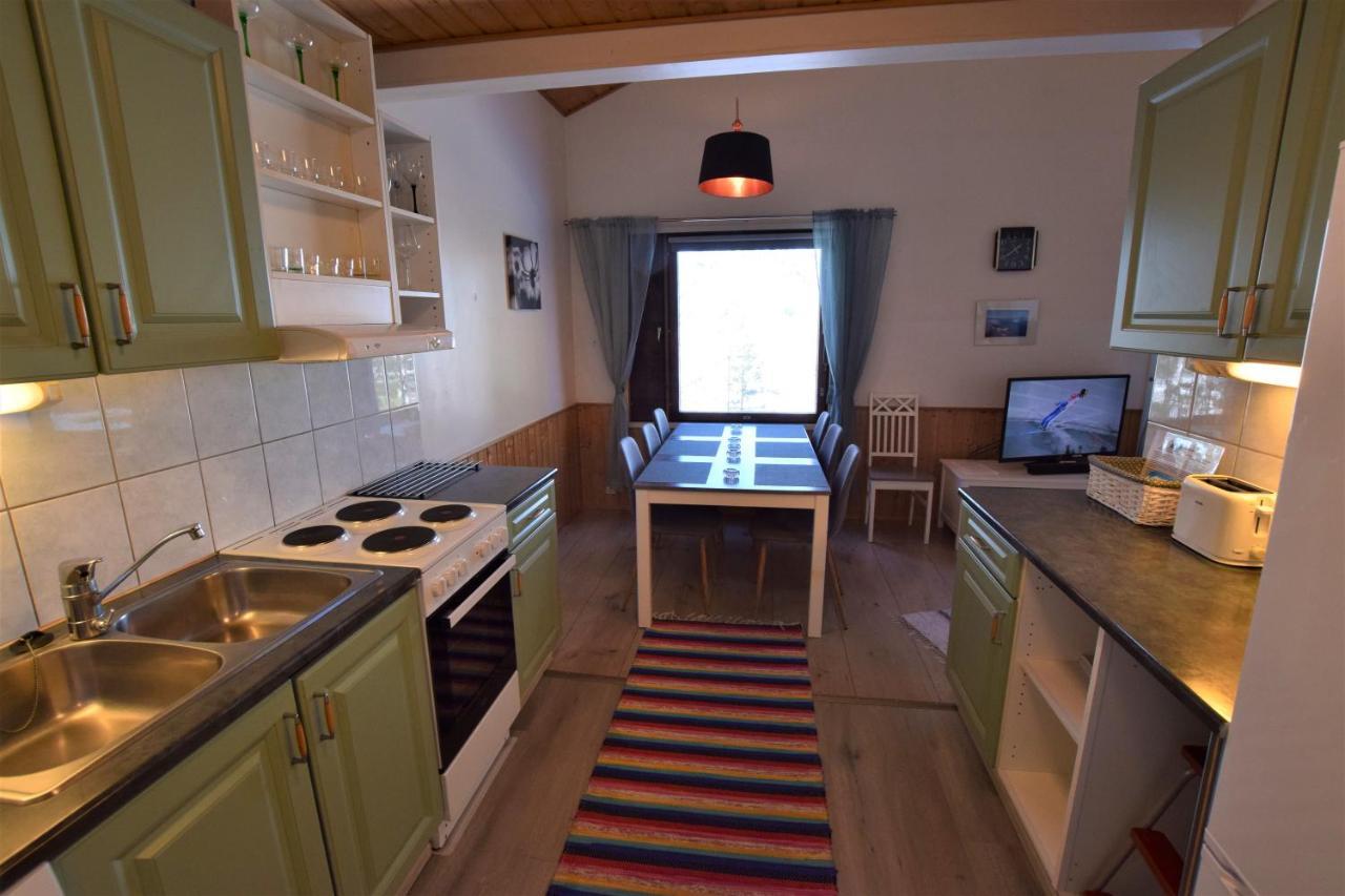 Villa Pyhtaeaen Vuokramoekit Tuuski Esterno foto