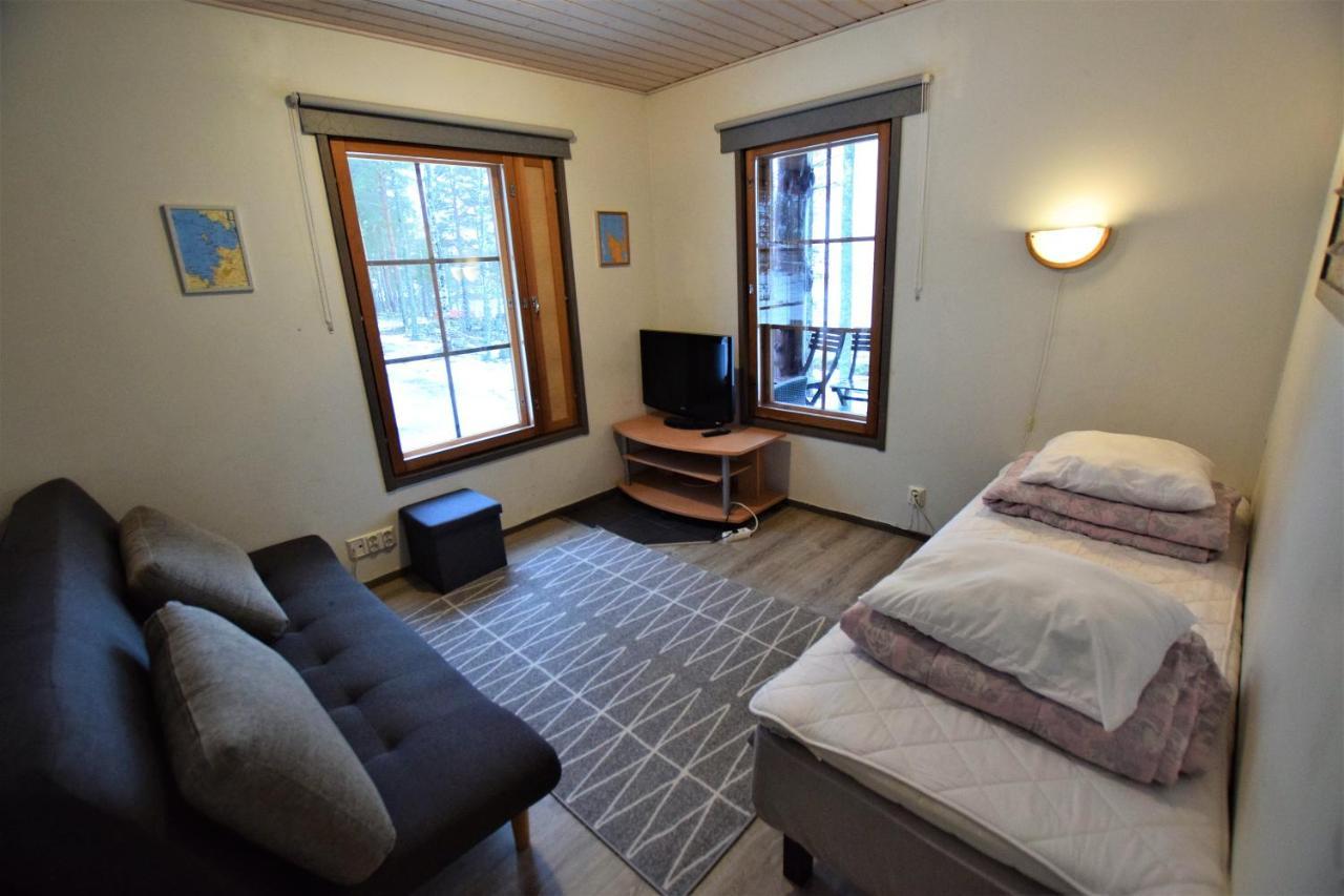 Villa Pyhtaeaen Vuokramoekit Tuuski Esterno foto