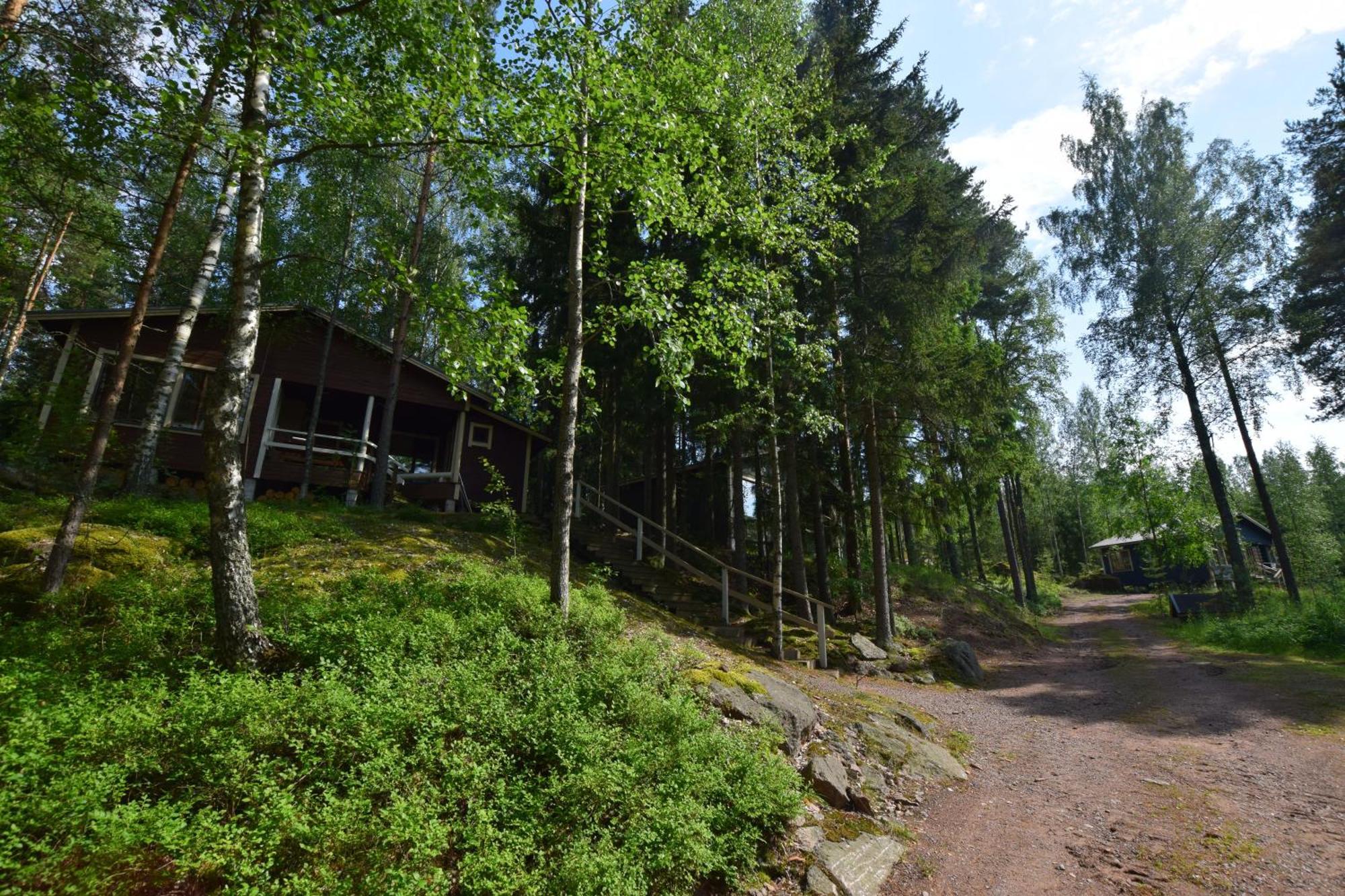 Villa Pyhtaeaen Vuokramoekit Tuuski Esterno foto